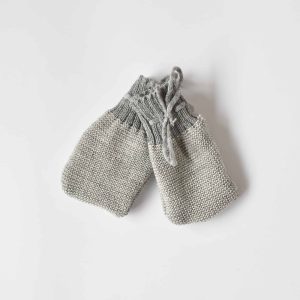 Moufles bébé en laine mérinos tricotée bio – gris clair Disana