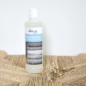 Lessive enrichie en lanoline pour laine, soie et peau d’agneau Ulrich Natürlich
