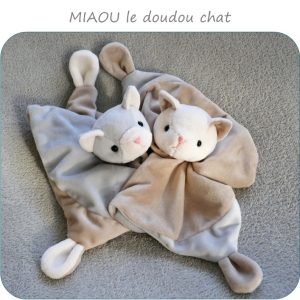 Patron doudou chat MIAOU