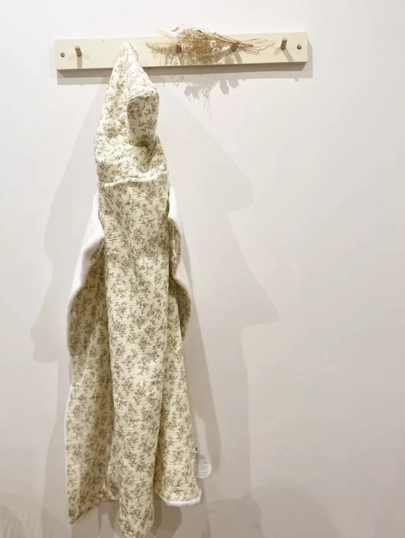 Cape de bain bébé en coton et bambou – Image 5