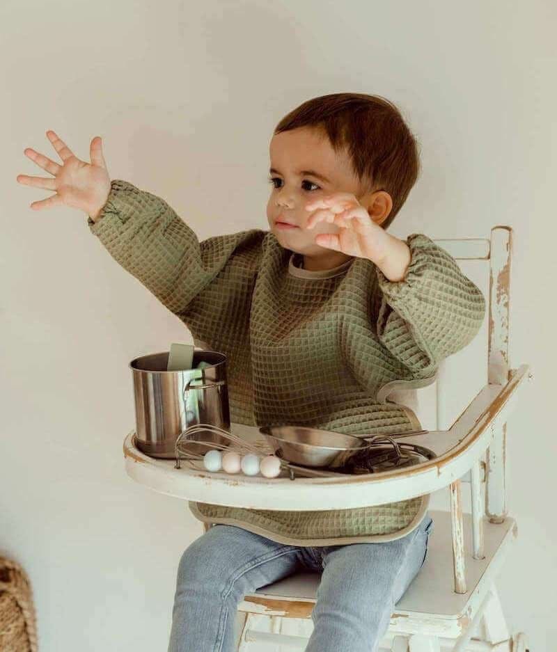 Bavoir à manches nid d’abeille – Image 5